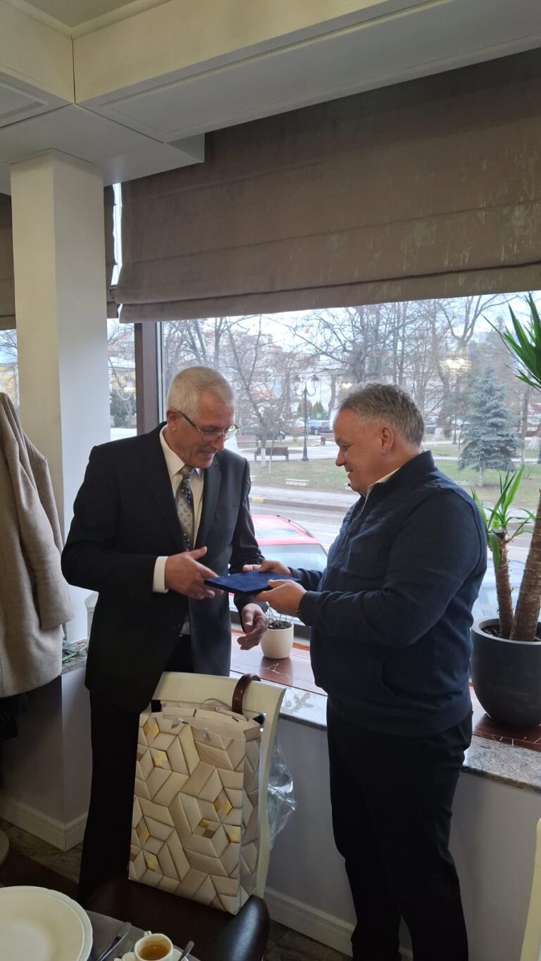 S-a pensionat fostul subprefect Șalgău. Prefectul Nechifor: ”Un capitol se încheie” S-a pensionat fostul subprefect Șalgău. Prefectul Nechifor: ”Un capitol se încheie”