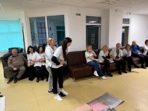 VIDEO Clinica Lux-Ro: cursuri practice de prim-ajutor și situații de urgență cu experții Chiriac și Jachel