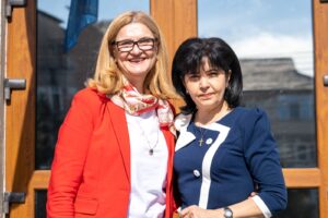 Elisabeta Lipă și-a deschis cabinet parlamentar în Dorohoi în același spațiu în care a avut și Dan Șlincu