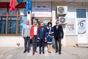 Elisabeta Lipă și-a deschis cabinet parlamentar în Dorohoi în același spațiu în care a avut și Dan Șlincu