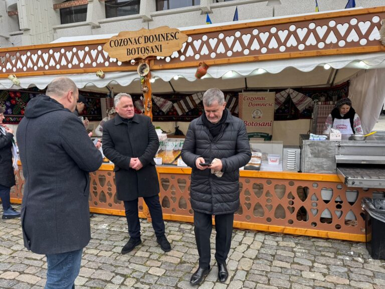 S-a deschis „Târg cu gust din Botoșani” – trei zile de savoare, tradiție și produse locale în inima orașului