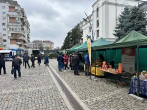 S-a deschis „Târg cu gust din Botoșani” – trei zile de savoare, tradiție și produse locale în inima orașului