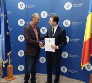 Primăria Răchiți își reduce factura la curent: investiție majoră în energie regenerabilă cu bani de la Ministerul Economiei 2 Primăria Răchiți își reduce factura la curent: investiție majoră în energie regenerabilă cu bani de la Ministerul Economiei