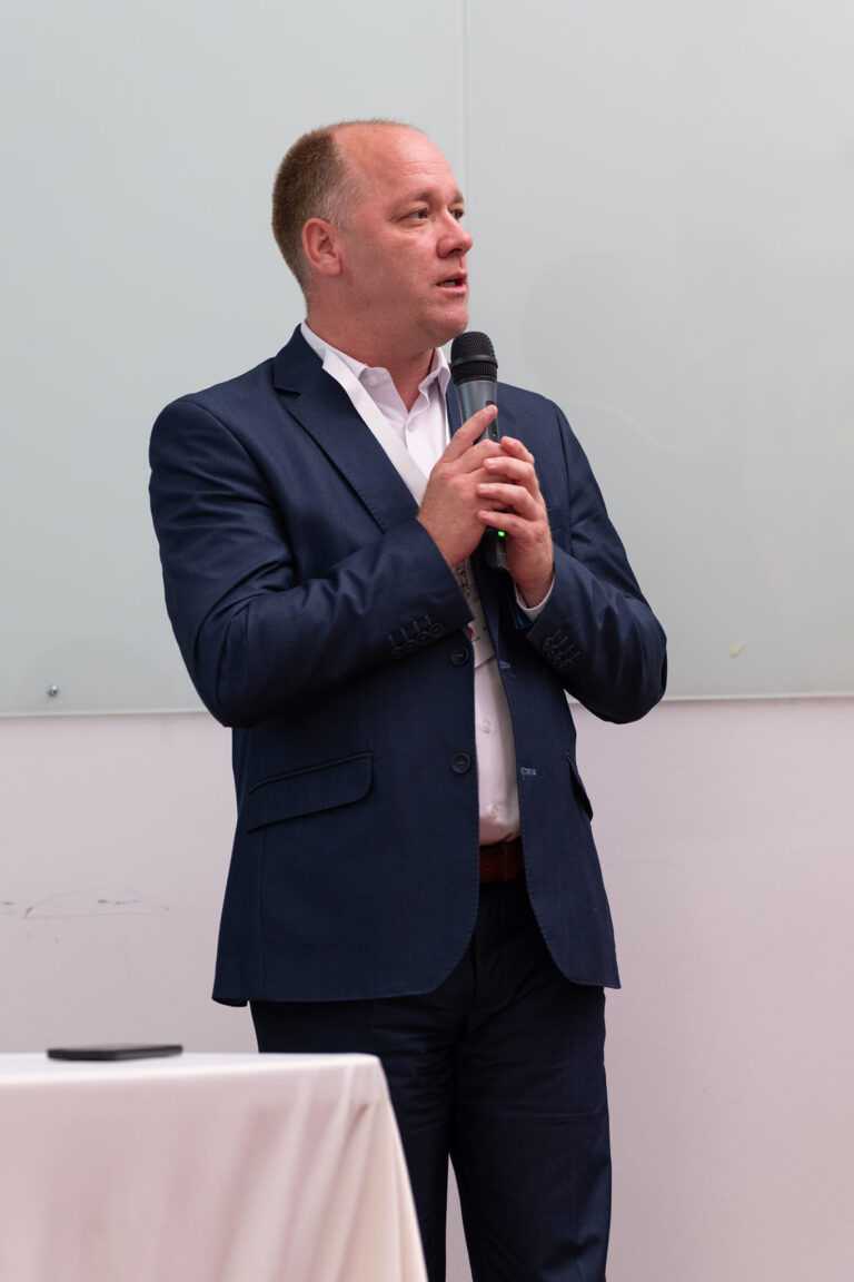 Vlad Plăcintă, simbolul empatiei din Botoșani, ales Mentor de liderii de business din România