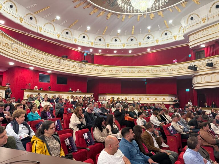 „Dezvoltă afaceri inteligente. Ține-te de plan, vei reuși!” – A treia ediție a evenimentului dedicat antreprenorilor din județul Botoșani „Dezvoltă afaceri inteligente. Ține-te de plan, vei reuși!” – A treia ediție a evenimentului dedicat antreprenorilor din județul Botoșani