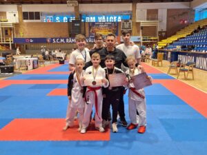 Elevii de la CSS Botoșani, în top la Campionatul Național de Karate Shotokan Tradițional WSF 2025