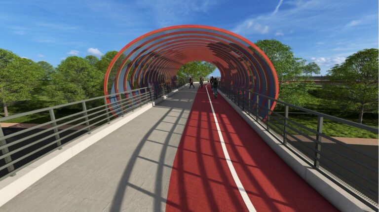 Cornell's Floor contestă rezultatul licitației pentru pasarela dintre Versant Păcea și Parcul Cornișa. Firma Bahm a fost stabilită câștigătoare