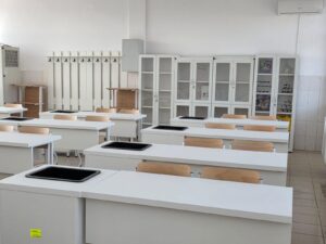 FOTO Revoluție în educația din Ștefănești: școlile reabilitate complet, cu panouri fotovoltaice și echipamente smart