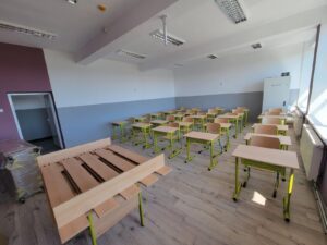 FOTO Revoluție în educația din Ștefănești: școlile reabilitate complet, cu panouri fotovoltaice și echipamente smart