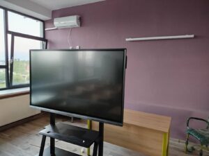 FOTO Revoluție în educația din Ștefănești: școlile reabilitate complet, cu panouri fotovoltaice și echipamente smart 10 FOTO Revoluție în educația din Ștefănești: școlile reabilitate complet, cu panouri fotovoltaice și echipamente smart