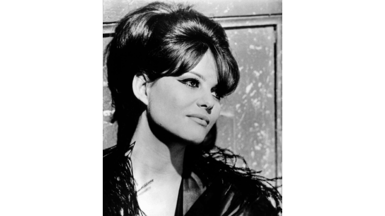 Claudia Cardinale a murit la 87 de ani — o legendă a cinematografiei europene