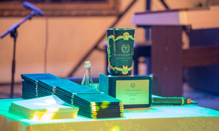 Electro-Alfa Internațional, Doly-Com Distribuție și Elsaco Electronic, primele trei locuri din Topul firmelor după cifra de afaceri Electro-Alfa Internațional, Doly-Com Distribuție și Elsaco Electronic, primele trei locuri din Topul firmelor după cifra de afaceri