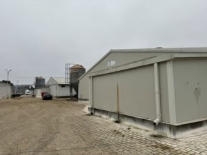 Investiție de 3 milioane euro la Bucecea: Vetex Farm inaugurează hale moderne și își extinde capacitatea la un milion de pui anual