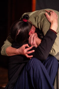 Un adolescent împotriva sistemului: „Tipografic majuscul”, premieră la Teatrul ”Mihai Eminescu” Botoșani