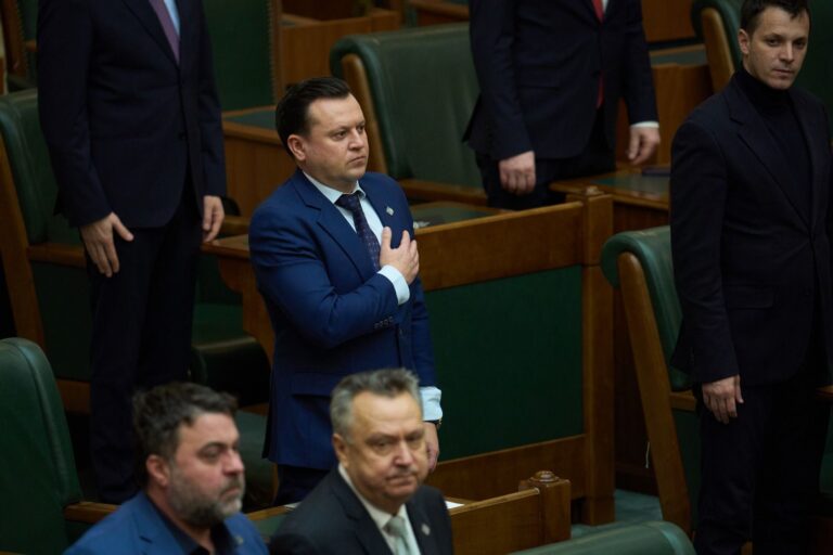 Comunicat de presă: Cătălin Silegeanu desființează programul economic al PSD. „Nu se pricepe decât la pomeni electorale”