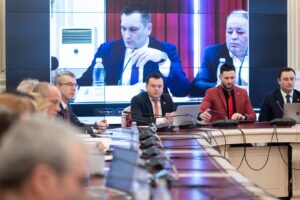 Proiectul privind organizarea piețelor volante a trecut de comisiile de fond din Senat 3 Proiectul privind organizarea piețelor volante a trecut de comisiile de fond din Senat