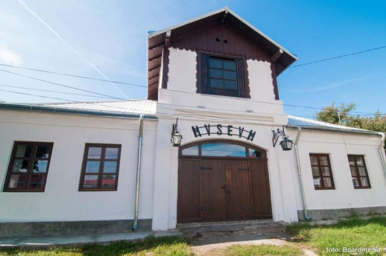Muzeul de Arheologie din Săveni, un fost han de la 1818, va fi restaurat cu peste 8 milioane de lei Muzeul de Arheologie din Săveni, un fost han de la 1818, va fi restaurat cu peste 8 milioane de lei