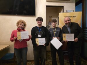 Botoșaniul vorbește: Toastmasters a desemnat reprezentanții pentru competițiile regionale