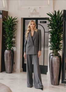 Business și Arhitectură: Adelina Aniculăesei impune brandul „Adelline Interior Design” în marile proiecte din Nordul Moldovei