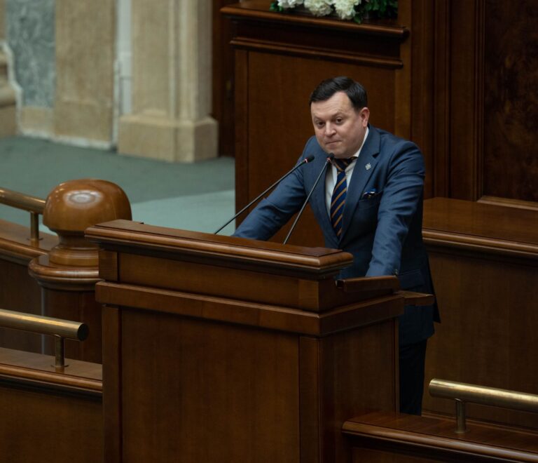 Senatorul Silegeanu condamnă excluderea AUR din consultările pentru formarea noului guvern