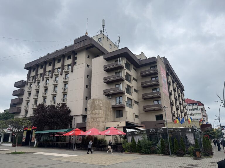 Premieră la Botoșani: un hotel va administra sălile de evenimente ale altui hotel Premieră la Botoșani: un hotel va administra sălile de evenimente ale altui hotel
