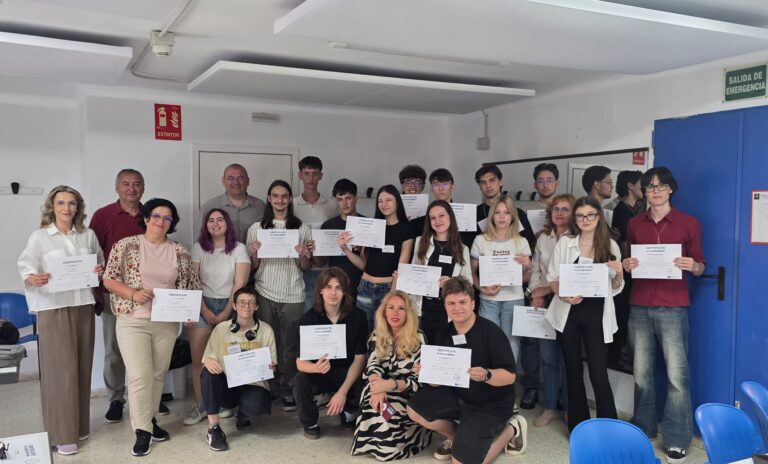 15 elevi de la „Laurian” Botoșani, stagiu de programare în Malaga prin Erasmus+. Au creat aplicații și jocuri în Unity
