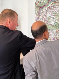 Ambasadorul Republicii India în România, în vizită la Botoșani. Curelariu și Bursuc l-au primit în Palatul Administrativ