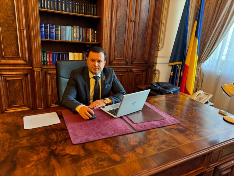 Statul are nevoie de 17 ani pentru a repara 3 kilometri pe DN 29D Botoșani–Ștefănești Statul are nevoie de 17 ani pentru a repara 3 kilometri pe DN 29D Botoșani–Ștefănești