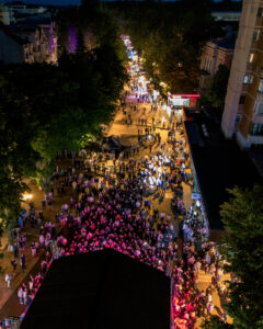 Încep concertele la Street FOOD Festival Botoșani! Trei seri de muzică live, bunătăți din jurul lumii și show de drone în premieră 5 Încep concertele la Street FOOD Festival Botoșani! Trei seri de muzică live, bunătăți din jurul lumii și show de drone în premieră