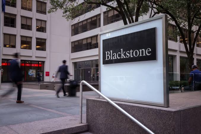 Valeriu Iftime, după aprobarea investiției Blackstone de către Comisia Europeană: „Putem avea multe surprize, de necrezut acum doi ani” Valeriu Iftime, după aprobarea investiției Blackstone de către Comisia Europeană: "Putem avea multe surprize, de necrezut acum doi ani"