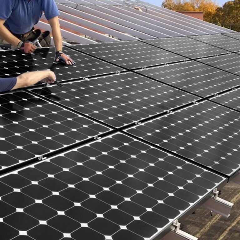 Inspectoratul Școlar Județean Botoșani va avea panouri solare pe acoperiș